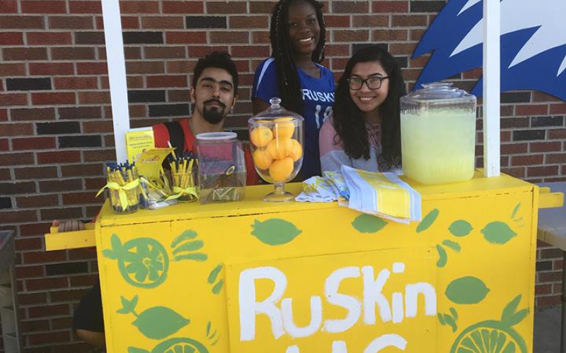 The Lemon Club at Ruskin High School in Kansas City, MO gave their DIY lemonade stand a personal flair with hand painted lemons. 